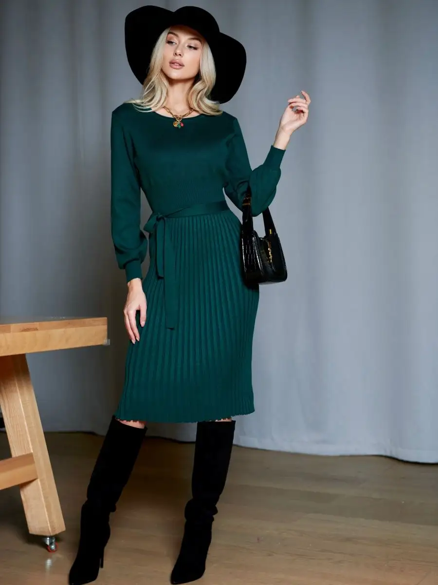 Темно-зеленое платье женское вечернее теплое трикотажное офисное миди