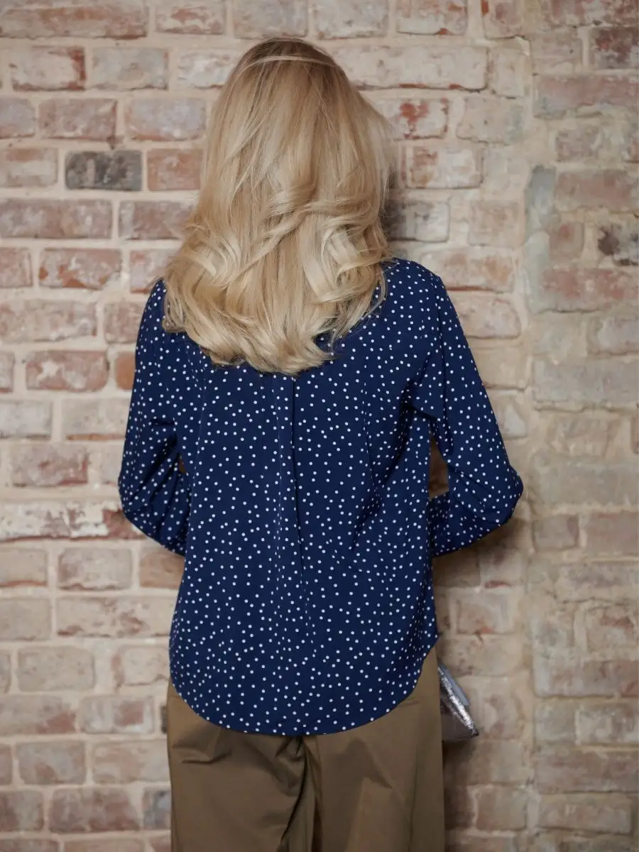 Синяя блузка женская праздничная вечерняя нарядная в горошек