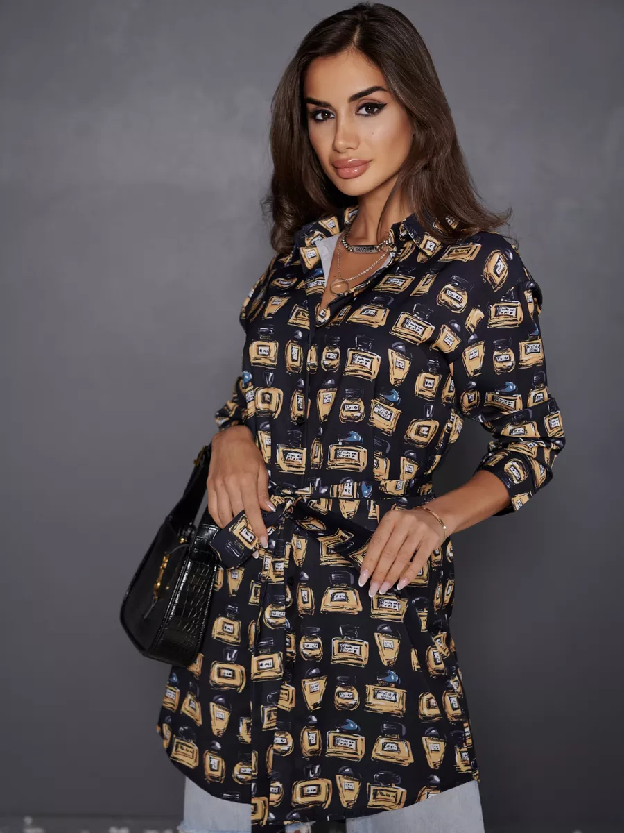 Блузка с принтом и поясом удлиненная