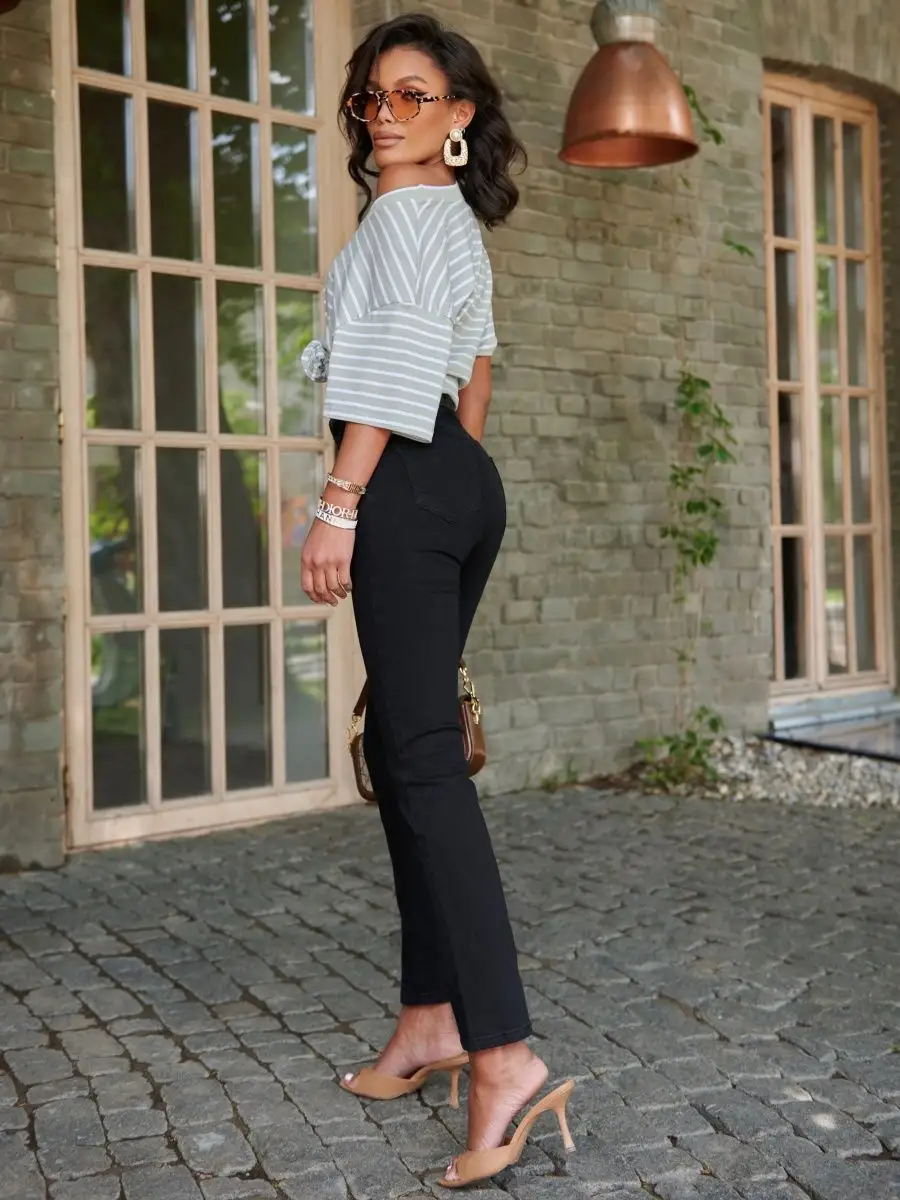 Джинсы прямые укороченные капри