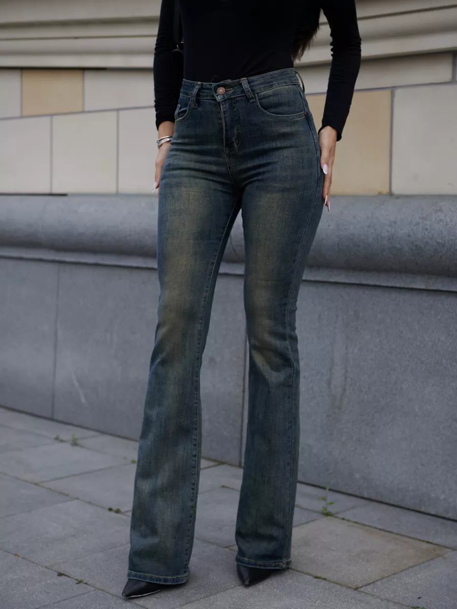 Джинсы с высокой посадкой пушап клеш