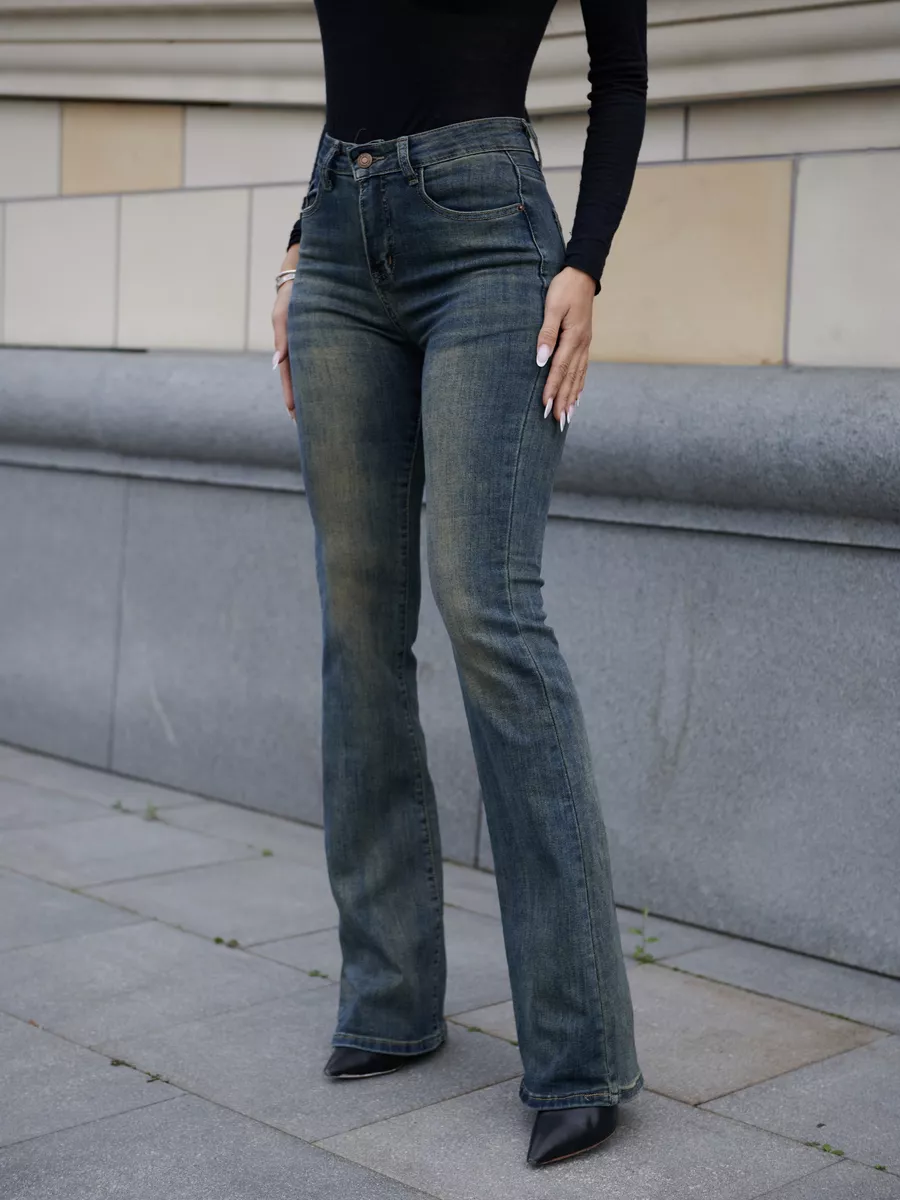 Джинсы с высокой посадкой пушап клеш