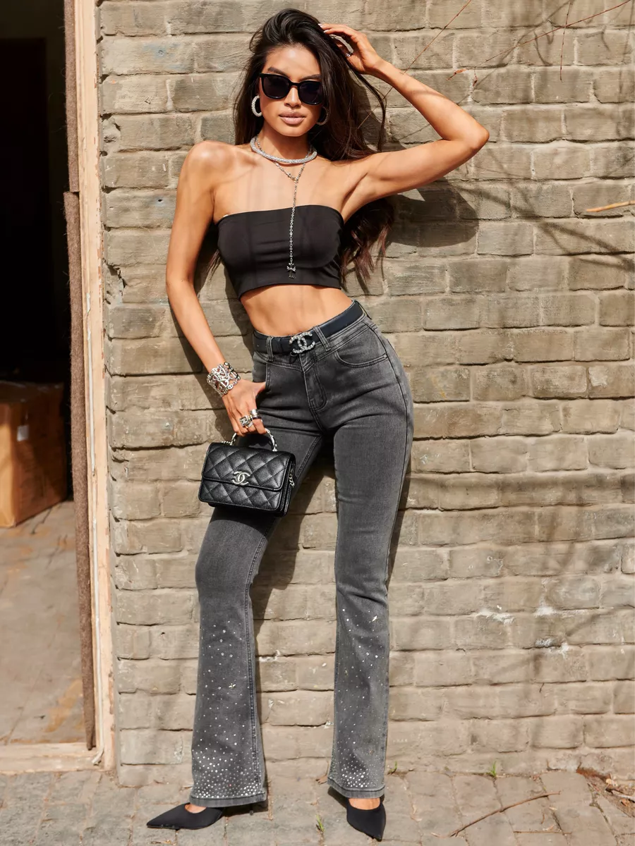 Джинсы клеш со стразами