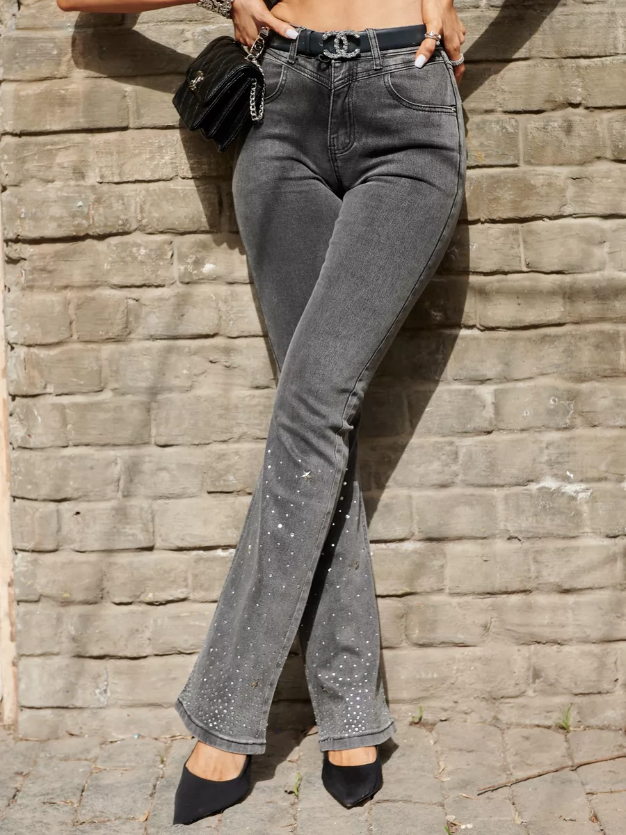 Джинсы клеш со стразами