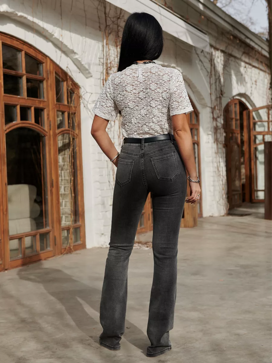 Джинсы клеш со стразами