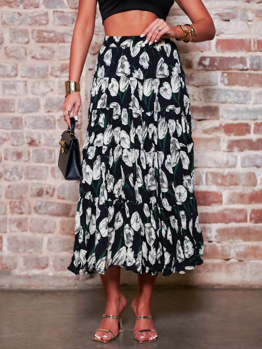 Черная юбка ярусная с цветочным принтом
