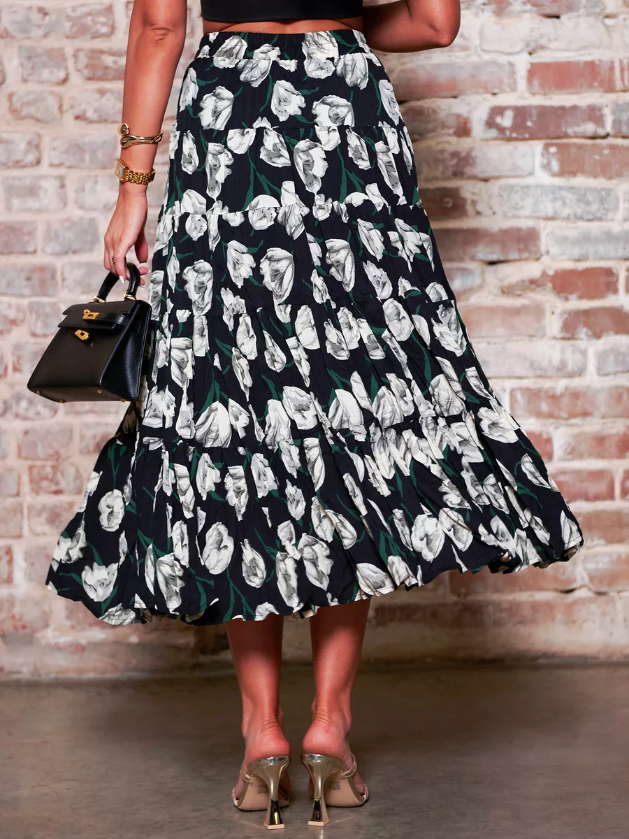 Черная юбка ярусная с цветочным принтом