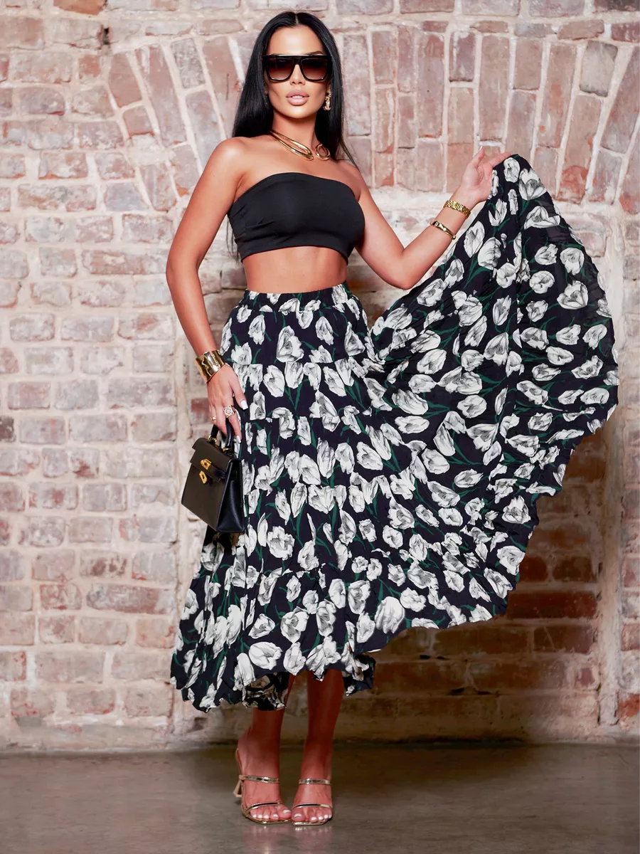 Черная юбка ярусная с цветочным принтом