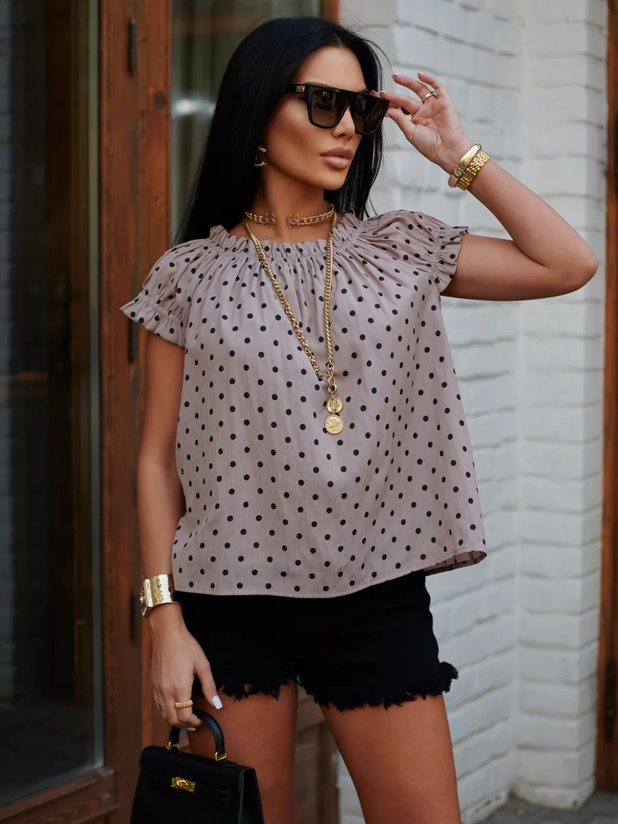 Капучино блузка для офиса с открытыми плечами