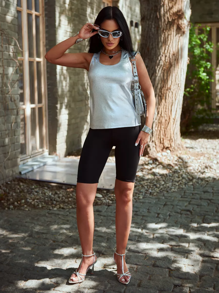 Серебристый топ летний с металлическим напылением