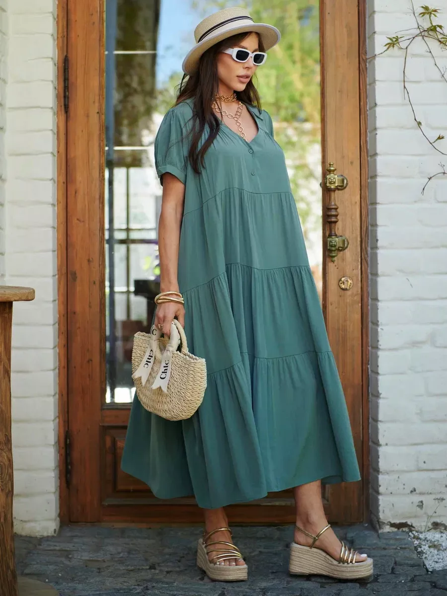 Хаки свободное ярусное платье в стиле бохо