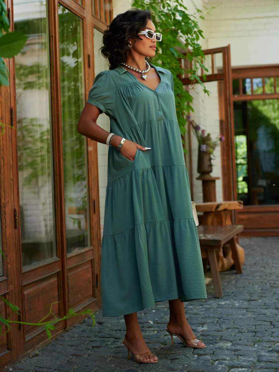 Хаки свободное ярусное платье в стиле бохо