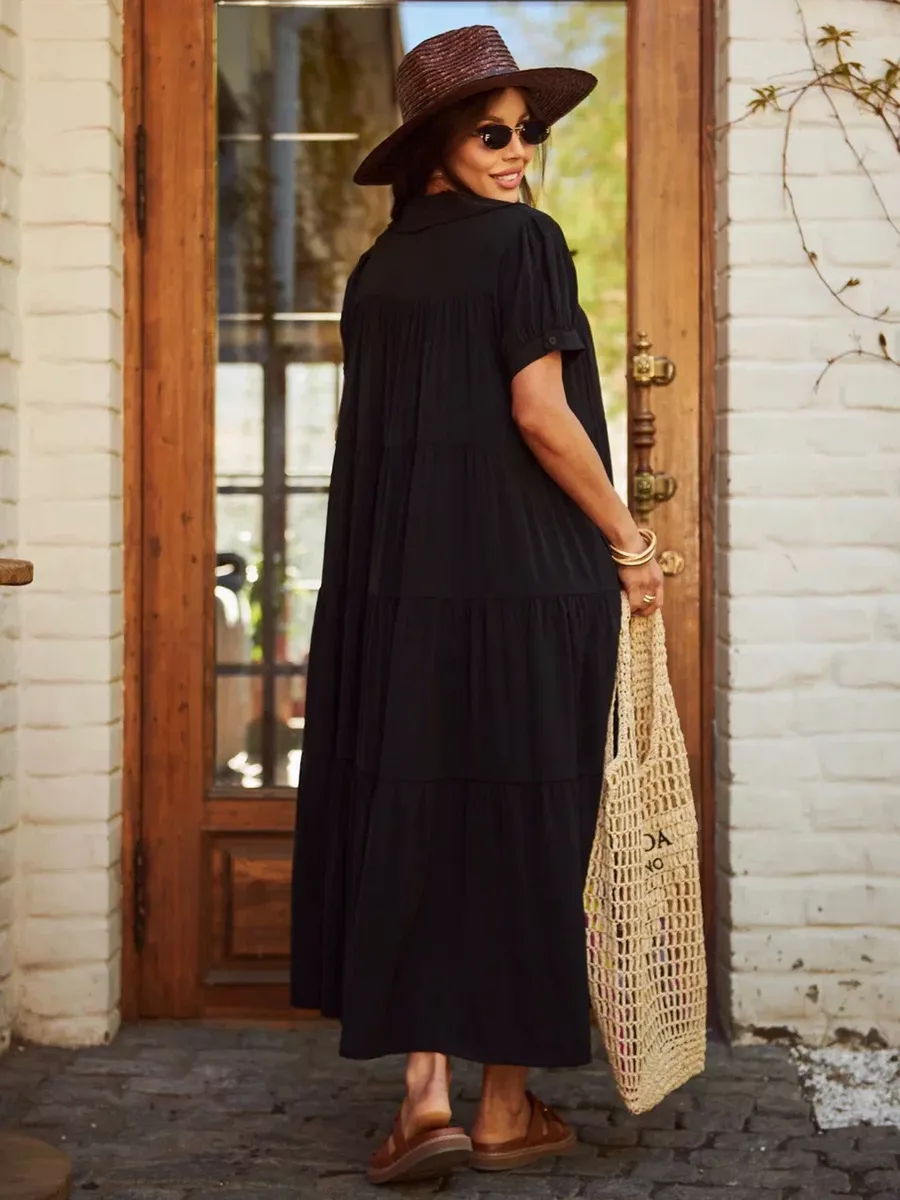 Черное свободное ярусное платье в стиле бохо