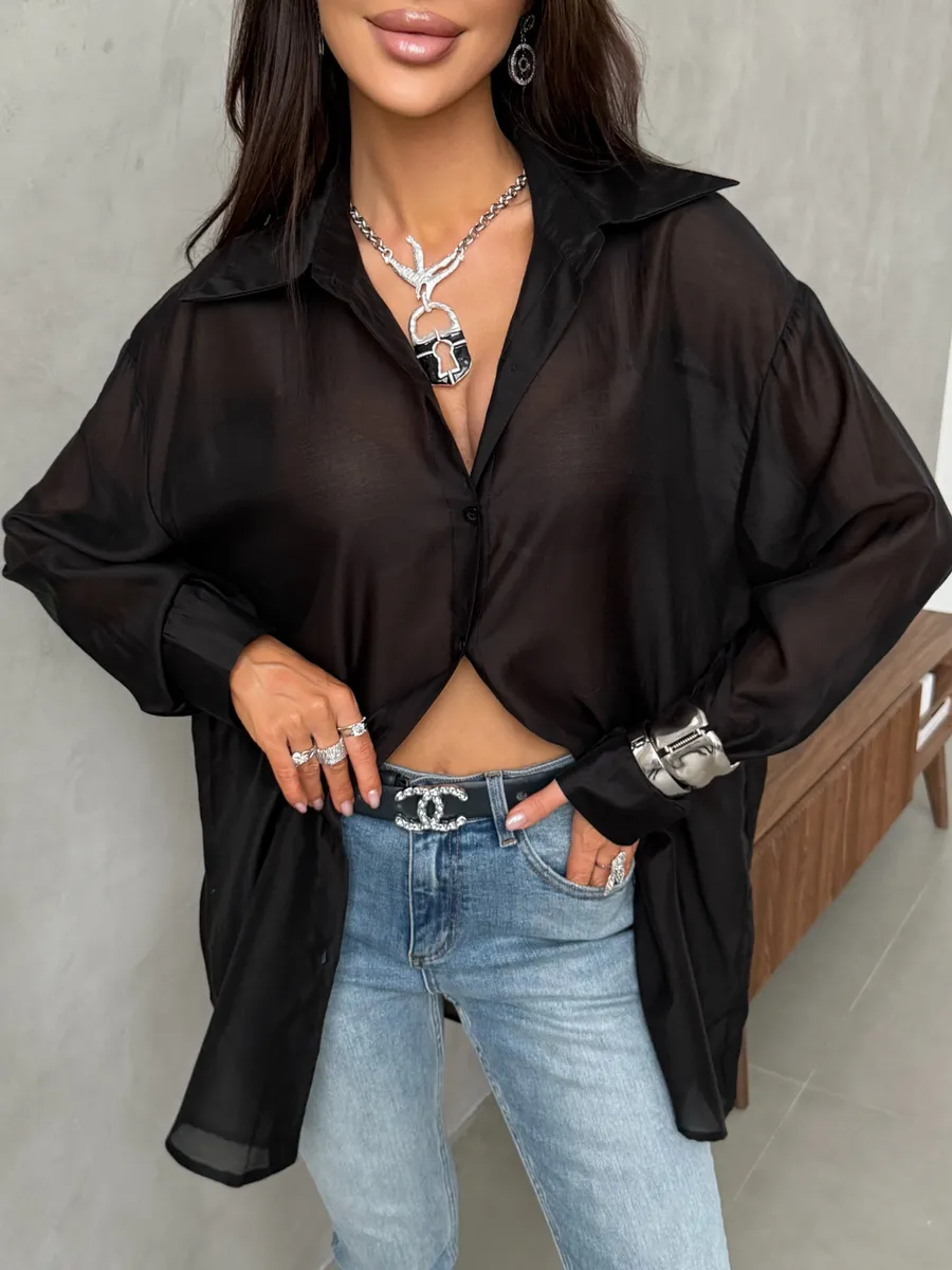 Черная рубашка оверсайз удлиненная