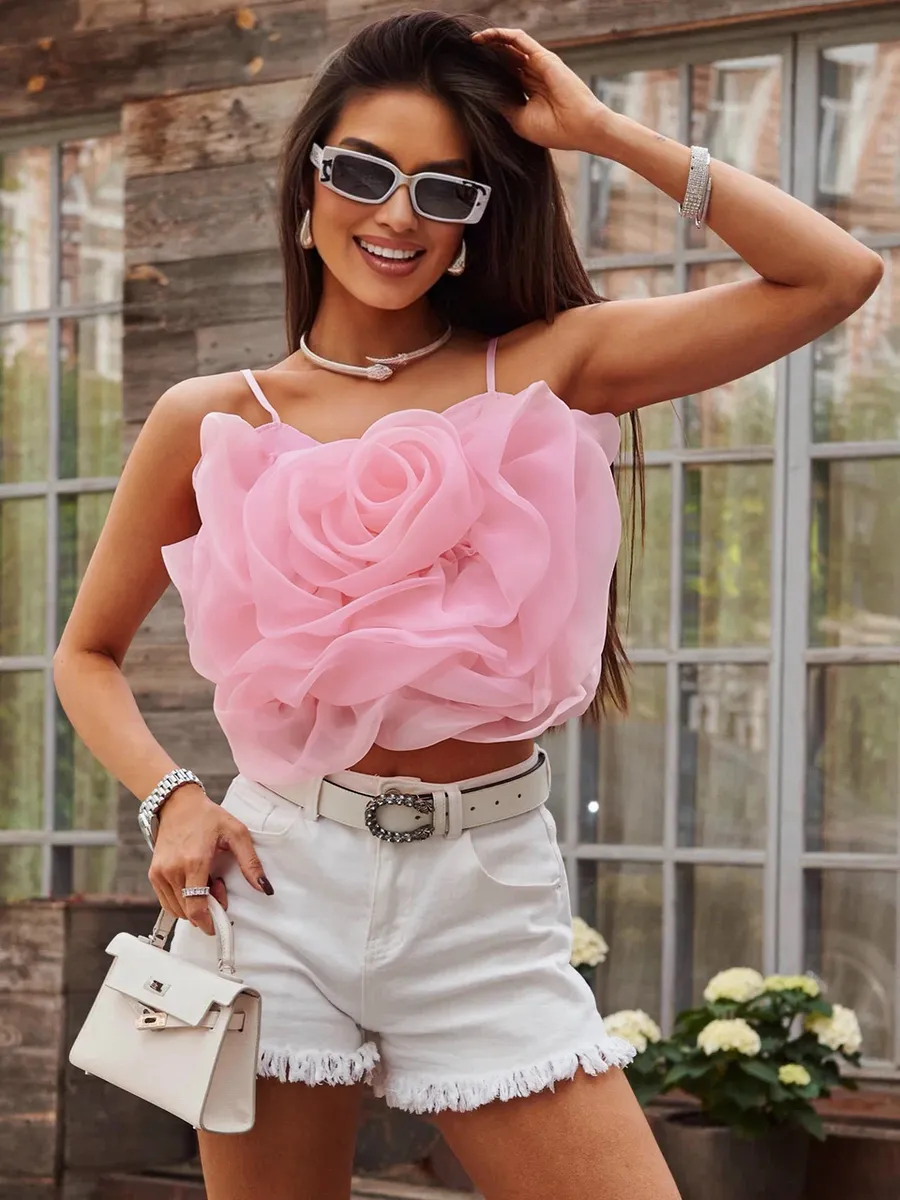 Пудровый топ летний вечерний на бретелях с драпировкой