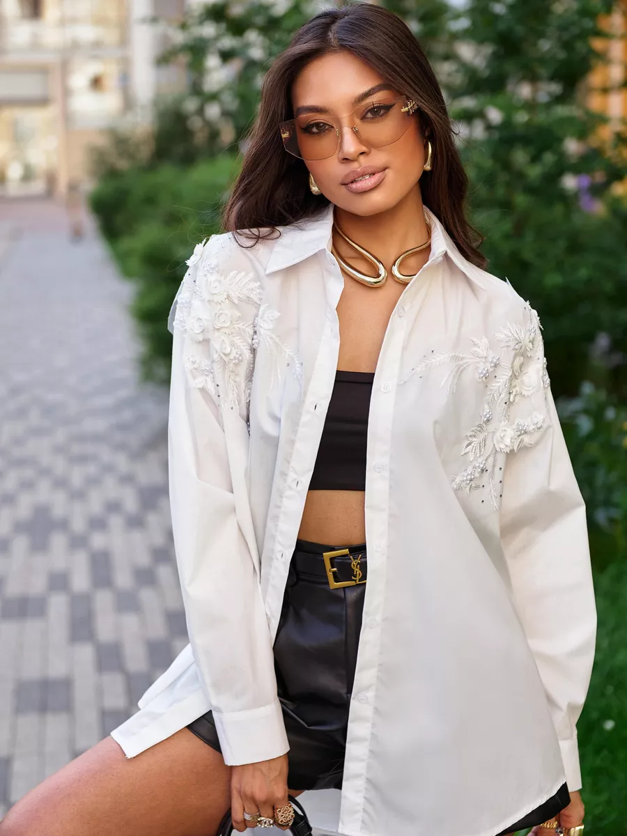 Белая блузка школьная нарядная с цветами