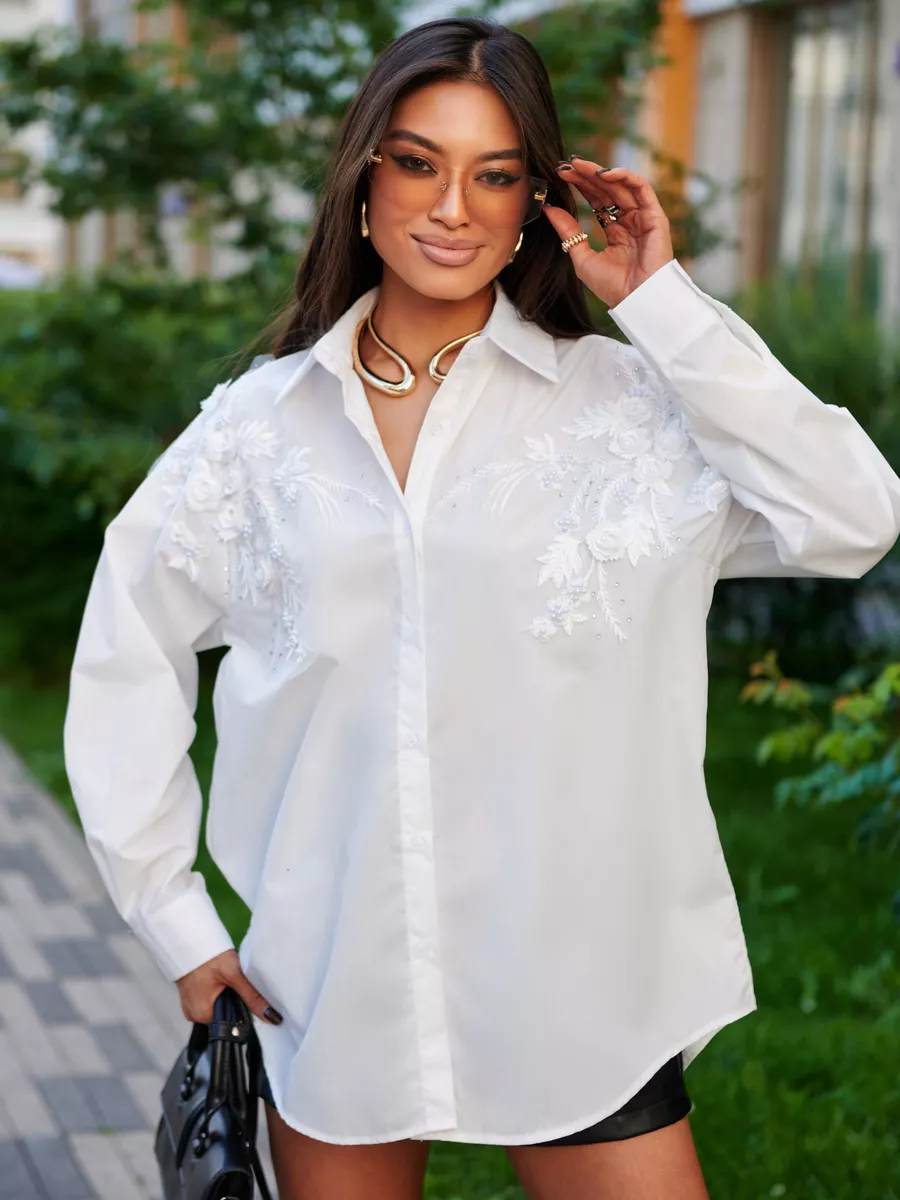 Белая блузка школьная нарядная с цветами