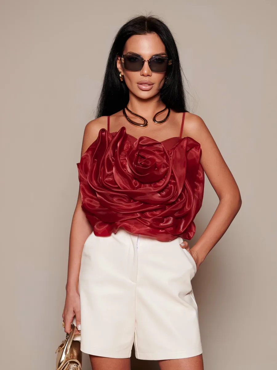 Бордовый топ летний вечерний на бретелях с драпировкой