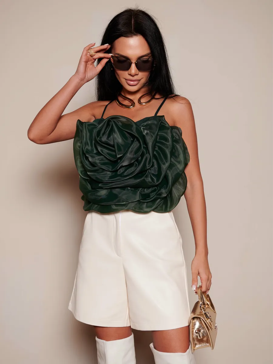 Изумрудный топ летний вечерний на бретелях с драпировкой