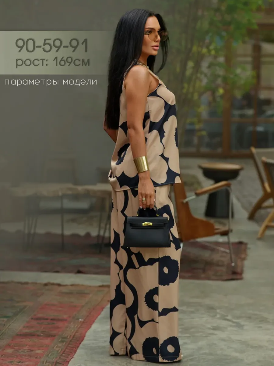 Черный костюм брючный праздничный