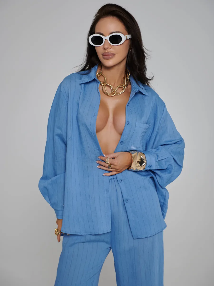 Голубой костюм брючный летний