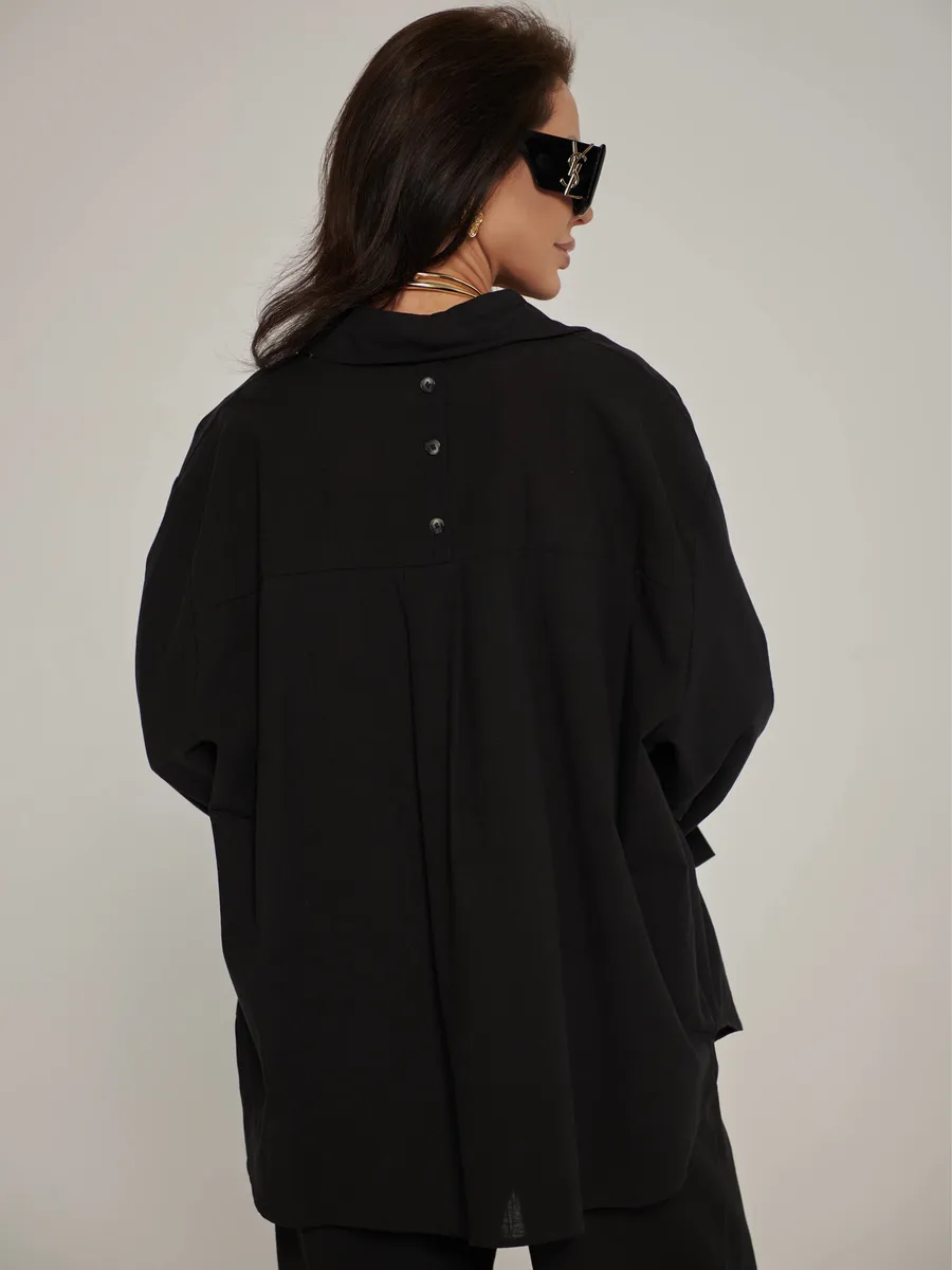 Черный костюм брючный летний