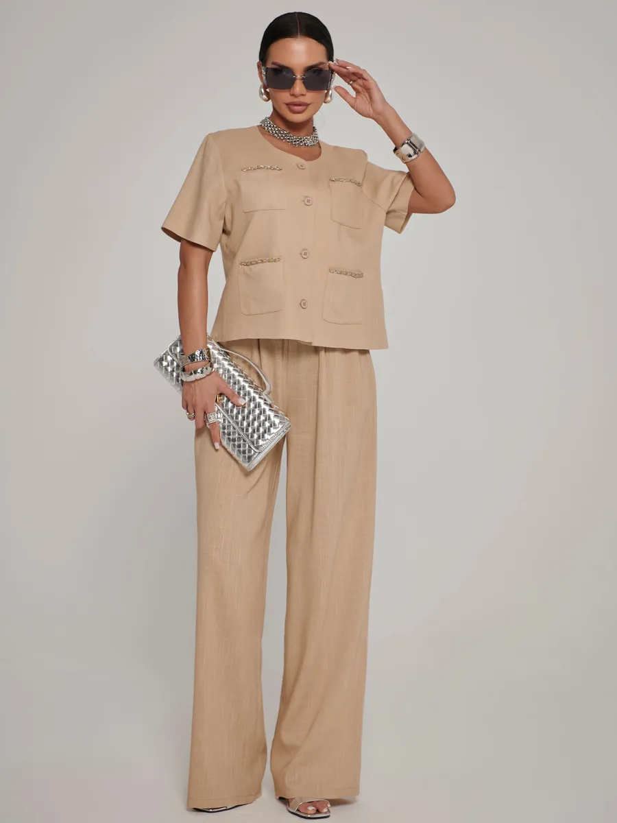 Бежевый костюм женский брючный