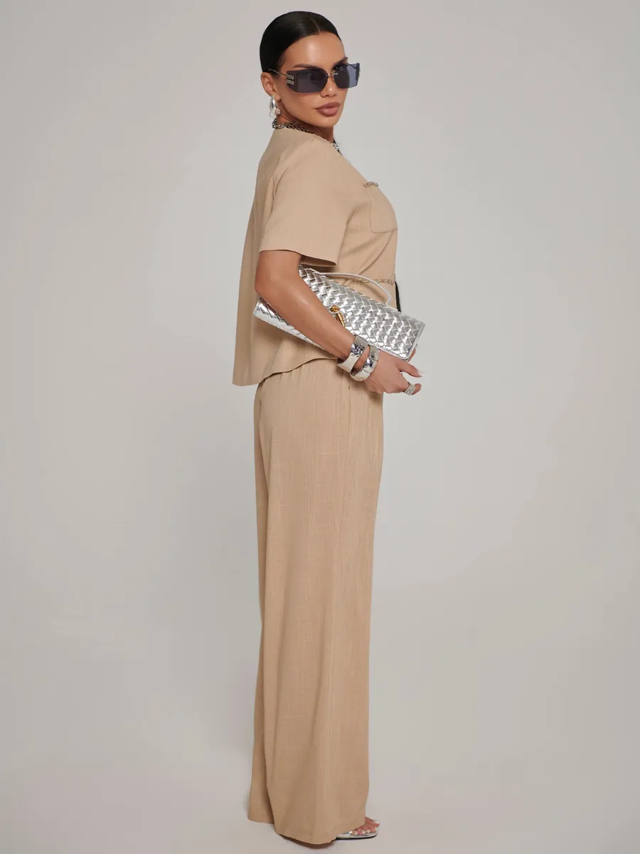 Бежевый костюм женский брючный