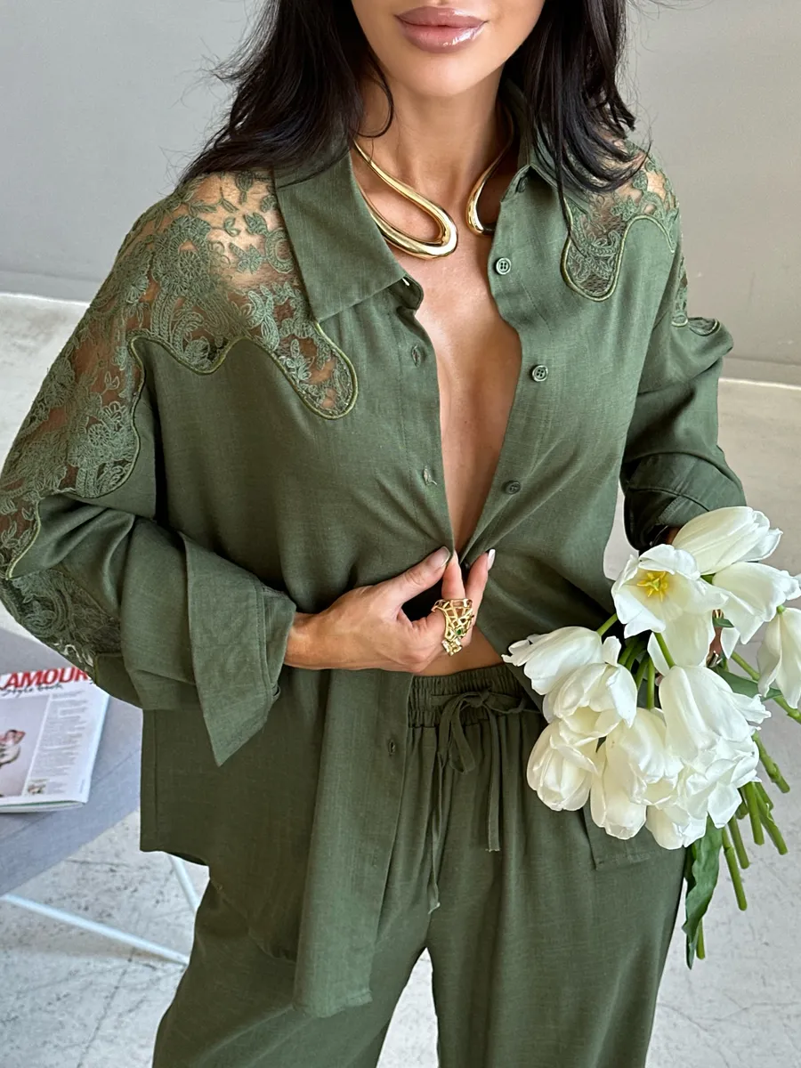 Костюм женский брючный