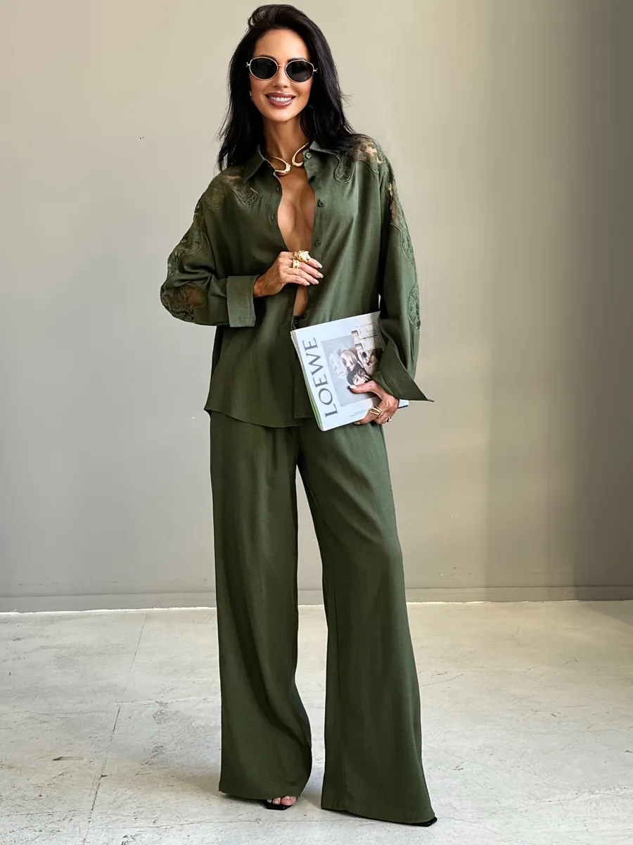 Костюм женский брючный