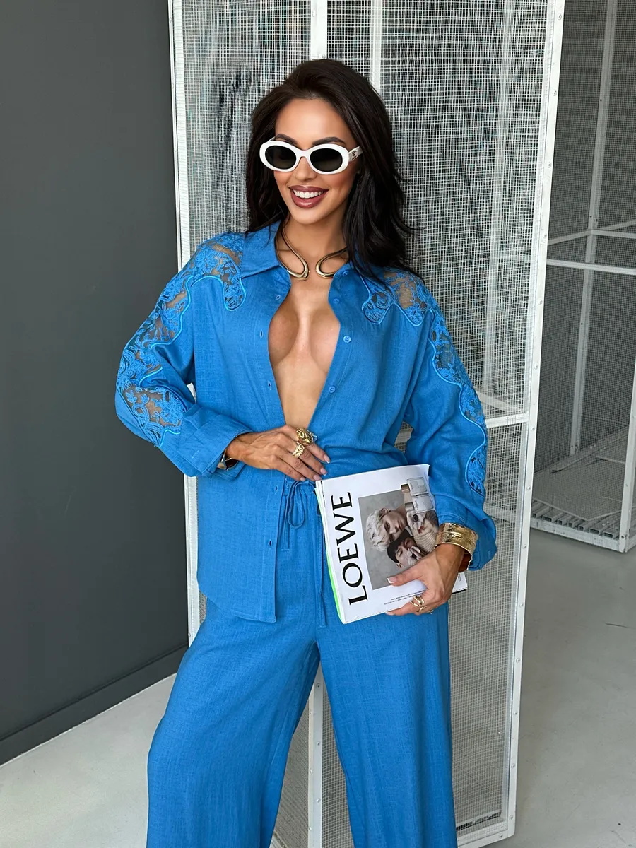 Костюм женский брючный