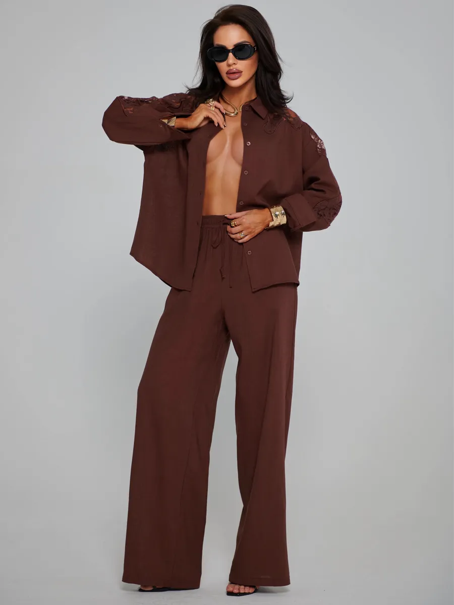 Коричневый костюм женский брючный