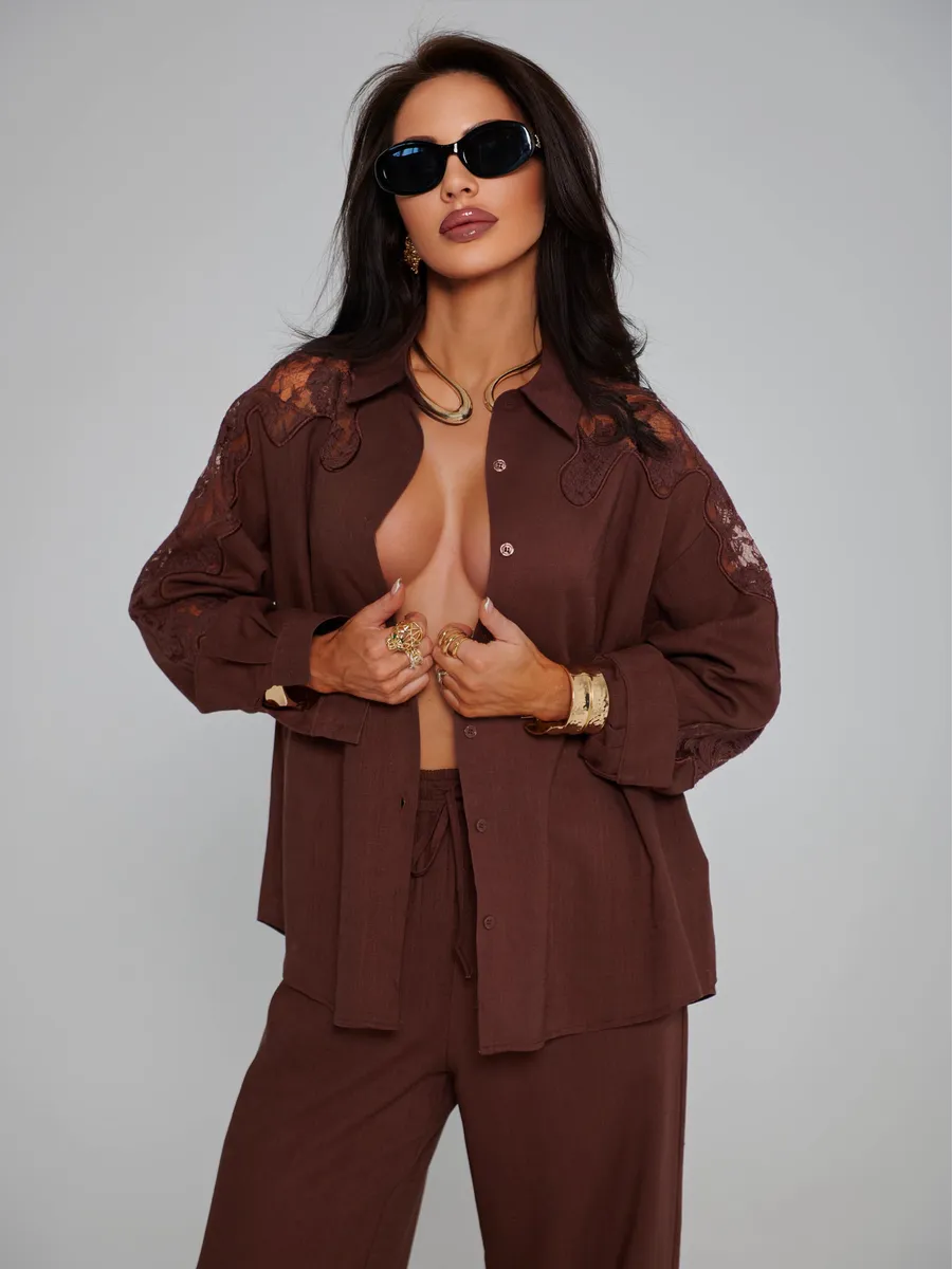 Коричневый костюм женский брючный