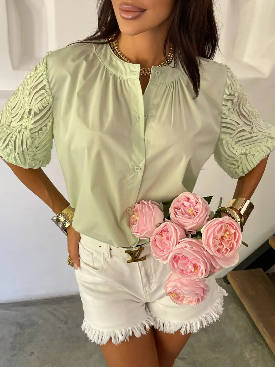 Зеленая блузка нарядная летняя