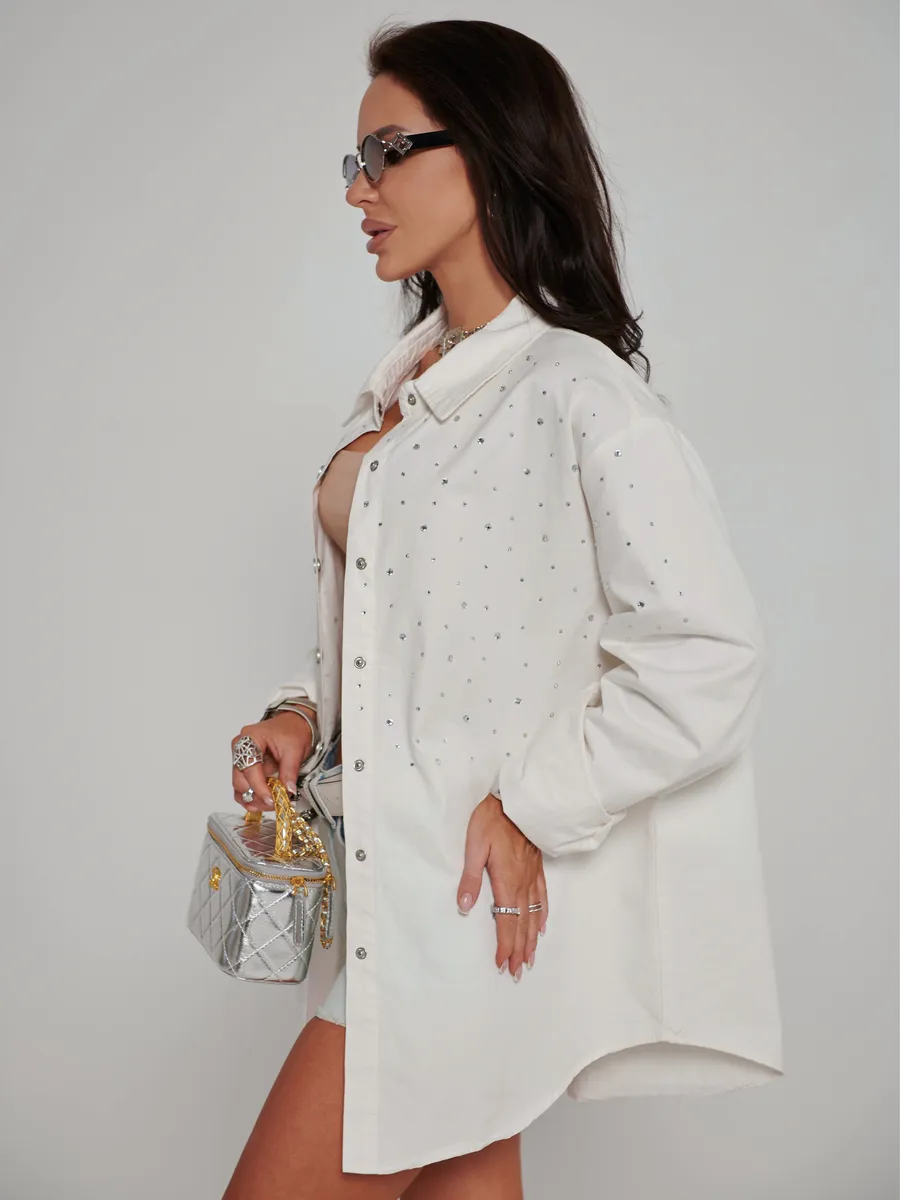 Белая рубашка нарядная джинсовая