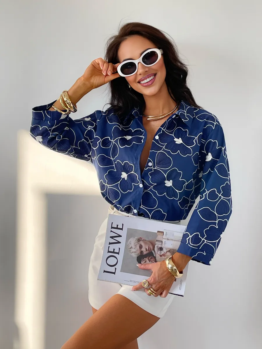 Синяя рубашка нарядная летняя