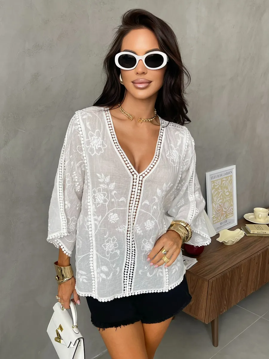 Блузка нарядная летняя