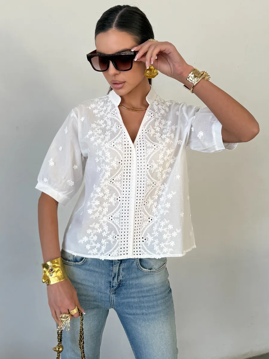 Белая блузка нарядная летняя
