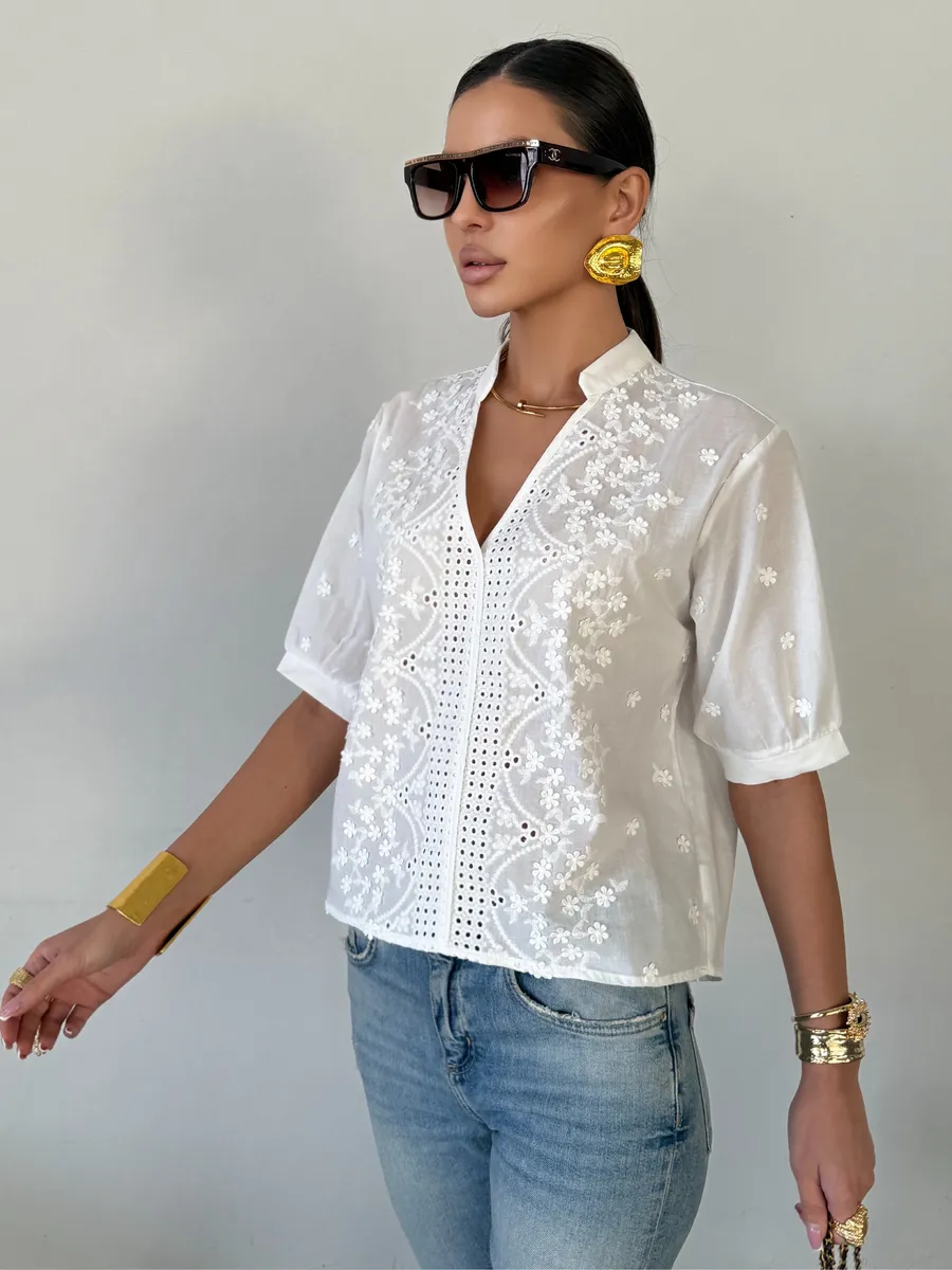 Белая блузка нарядная летняя