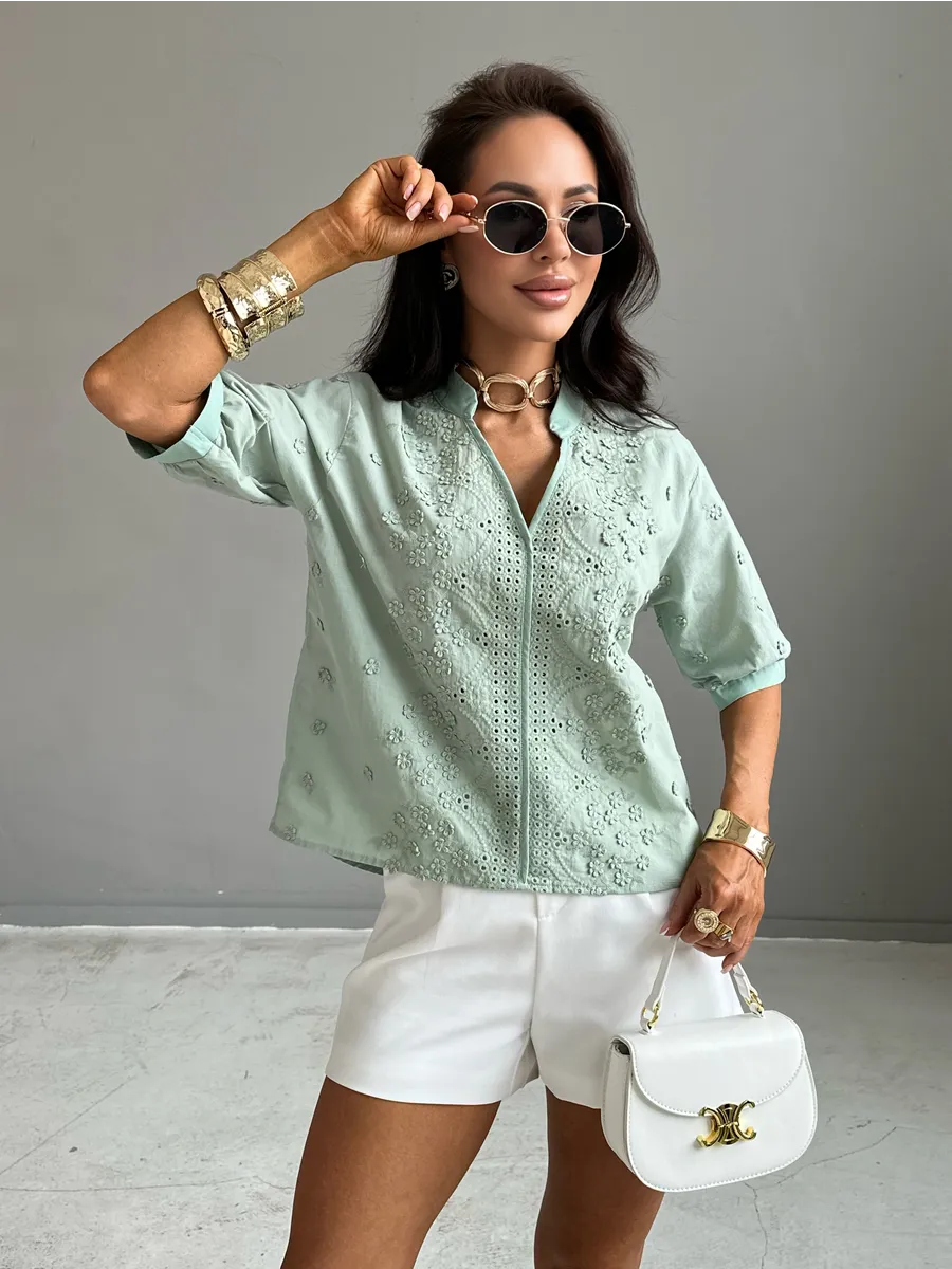 Блузка нарядная летняя