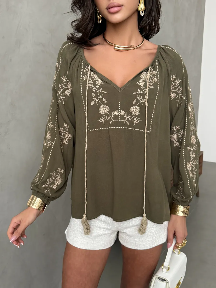 Хаки блузка нарядная летняя