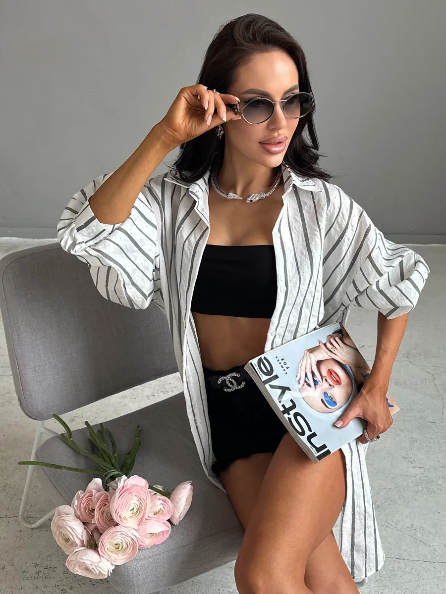 Белая рубашка нарядная оверсайз