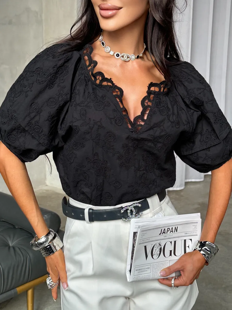 Блузка нарядная летняя