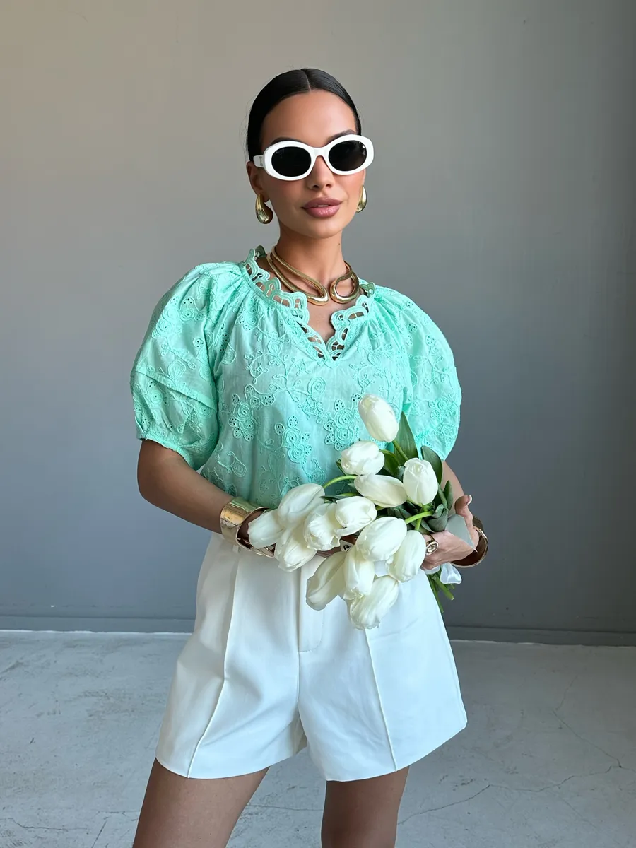 Свежий мятная блузка нарядная летняя