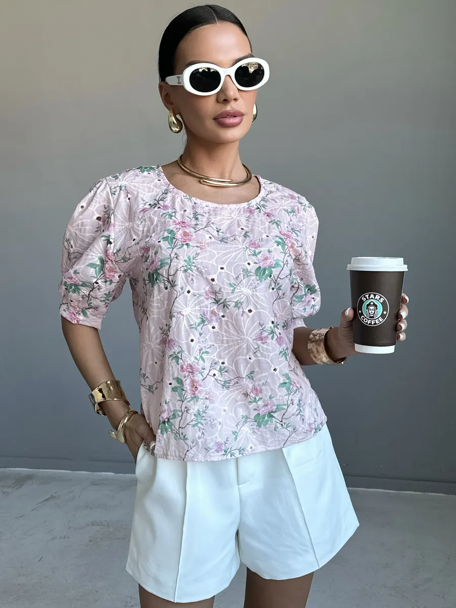 Розовая блузка нарядная летняя