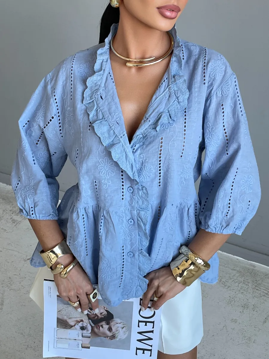 Голубая блузка нарядная летняя