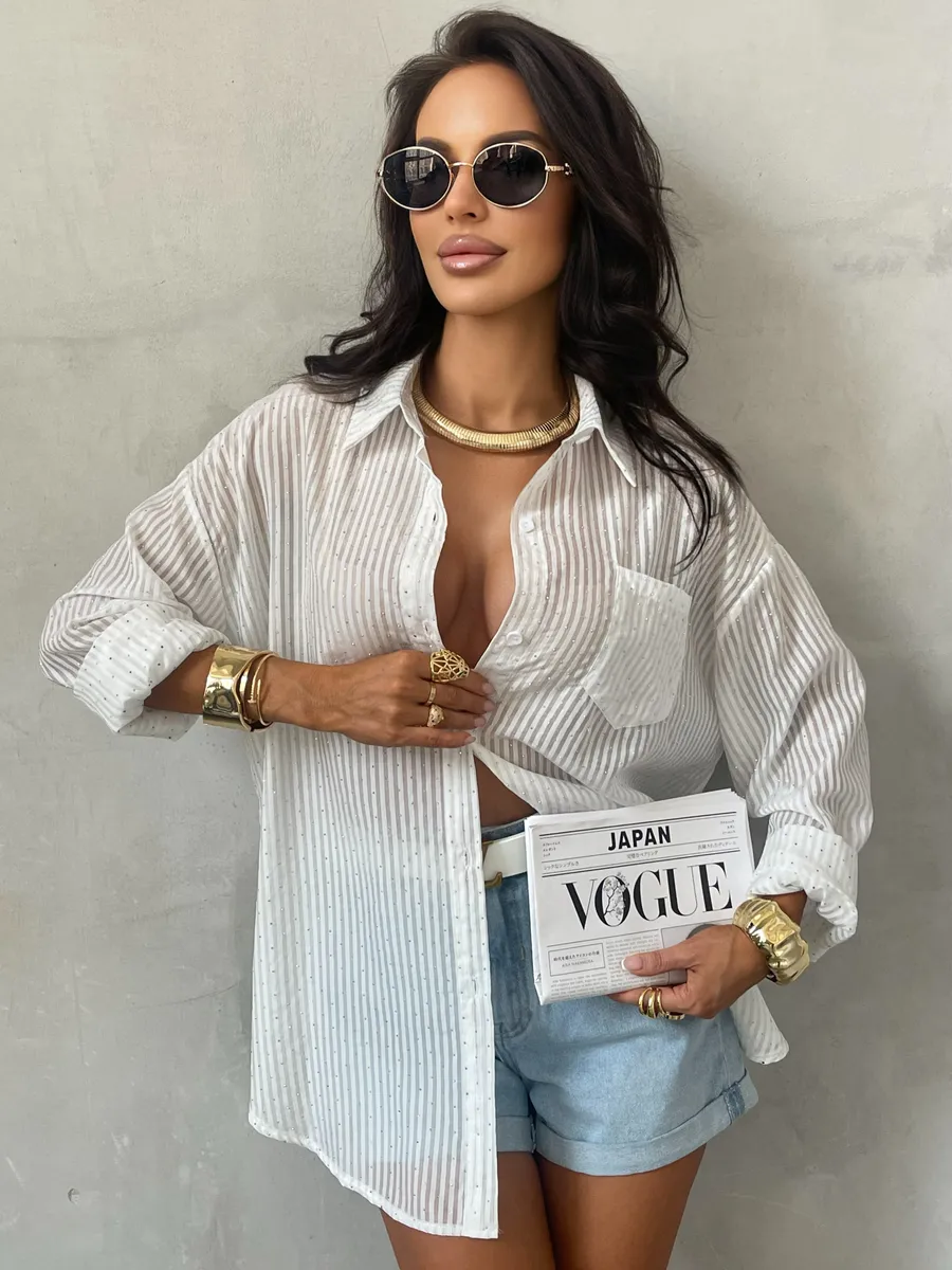 Белая рубашка нарядная оверсайз