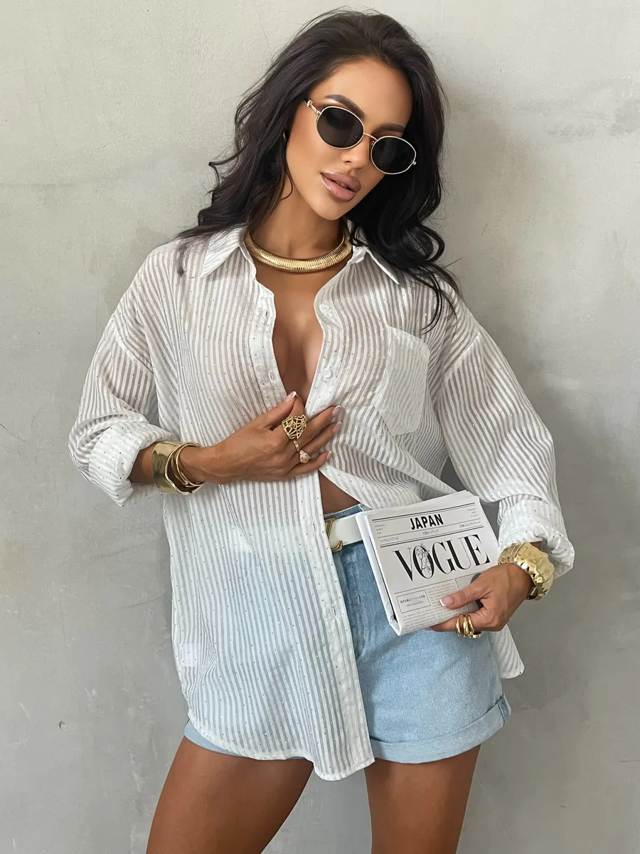 Белая рубашка нарядная оверсайз