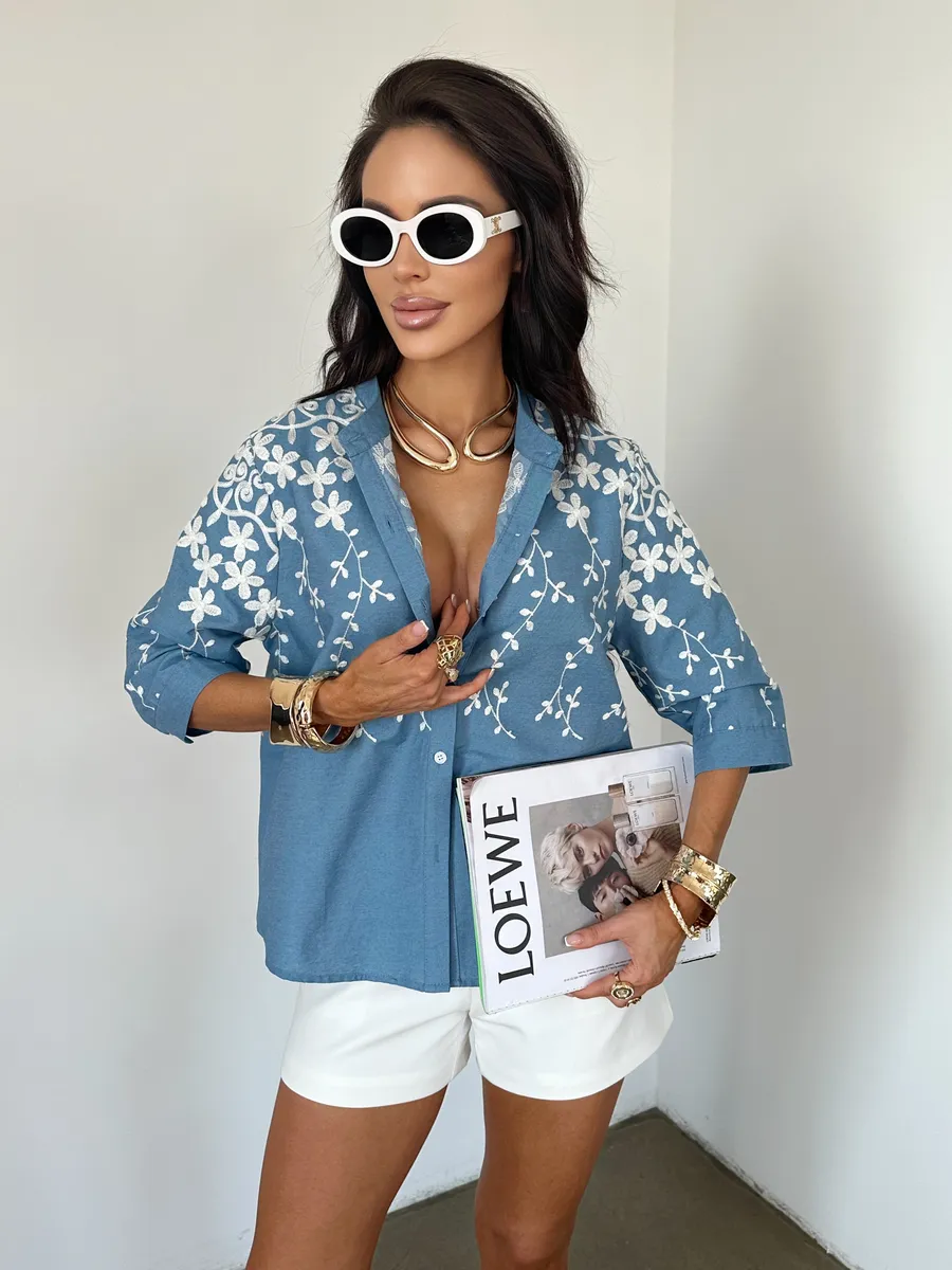 Голубая блузка нарядная летняя