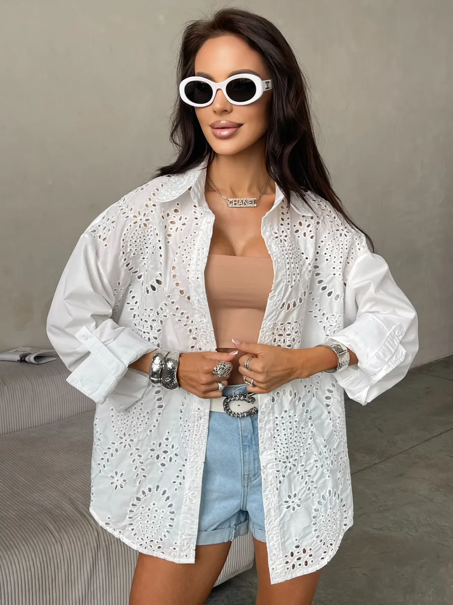 Белая рубашка нарядная оверсайз